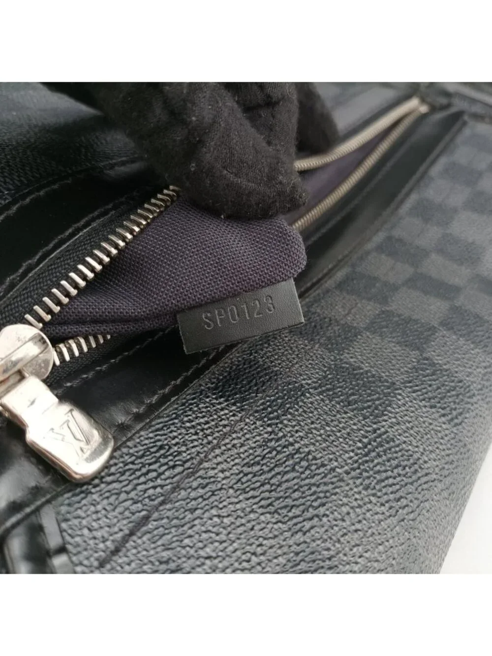 Louis Vuitton Daniel MM Noir Damier Graphite Tote